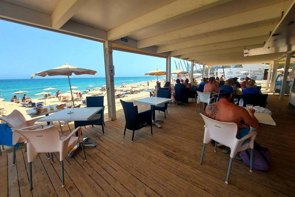 Amplio Apartamento En La Playa Del Esquinzo Playa Jandia Екстериор снимка